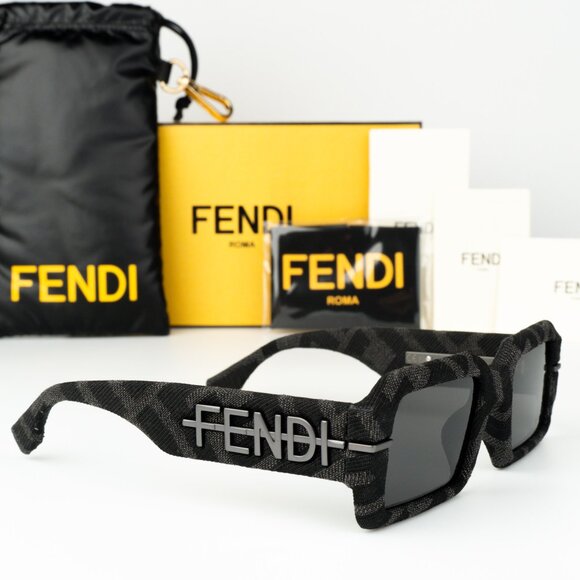 Fendi Women Sunglasses Grey Monogram Rectangle FE40074U FENDIGRAPHY 05A NEW main image 4